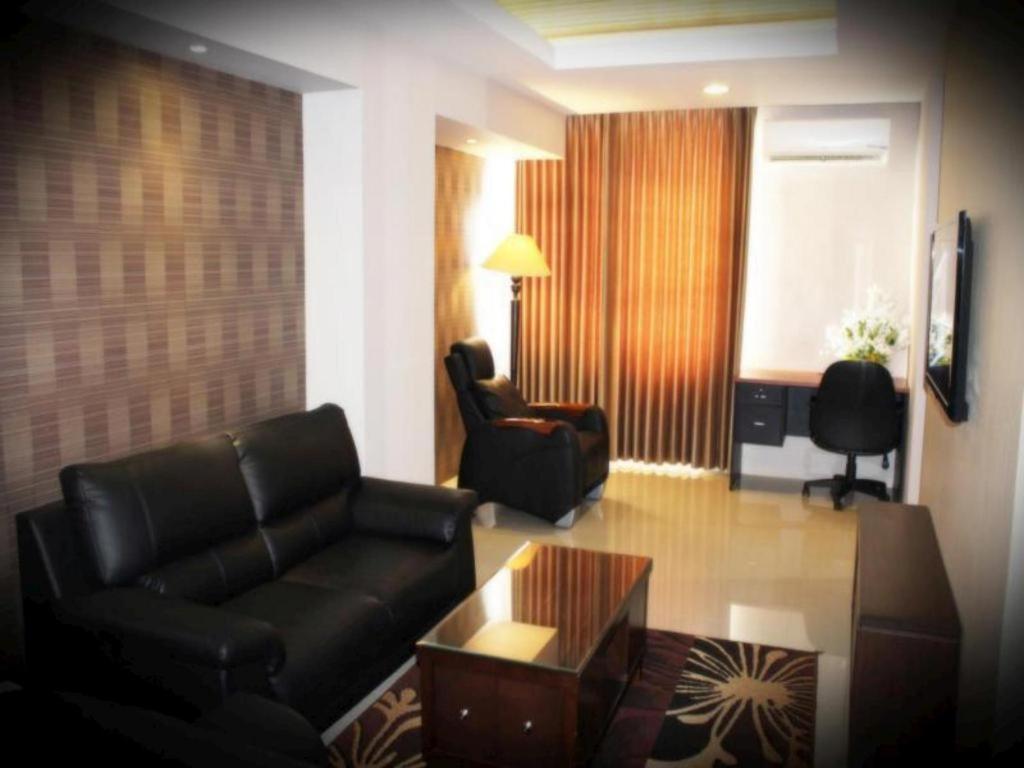 Grand Abe Hotel Jayapura Exterior foto